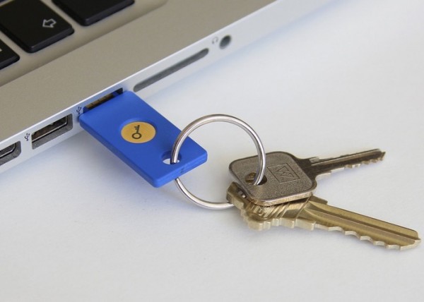 Google USB Security Key защитит аккаунты пользователей