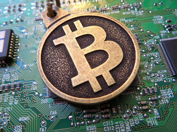 Предприниматель из Голландии вживил в себя кошелек Bitcoin