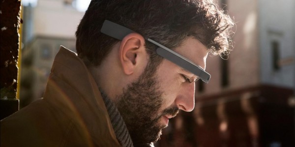 Google перенесла релиз умных очков Glass на 2015 год