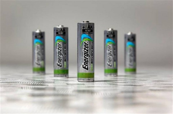 Energizer EcoAdvanced — первые «переработанные» батарейки