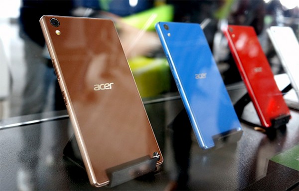 Acer Liquid X2: емкий аккумулятор и 3 слота SIM
