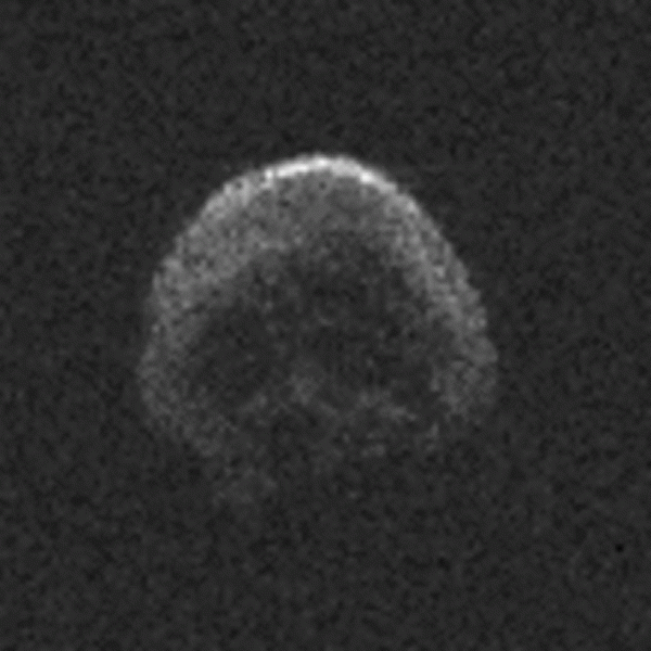 Астероид 2015 TB145 спешит на Хэллоуин