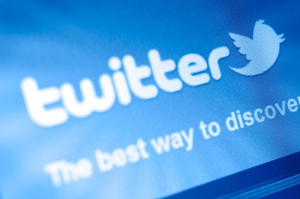 Twitter придумал, как заработать на незарегистрированных пользователях