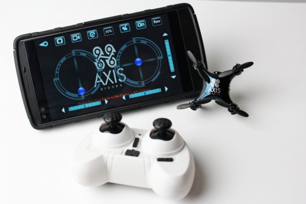 Axis Vidius — миниатюрный квадрокоптер с камерой