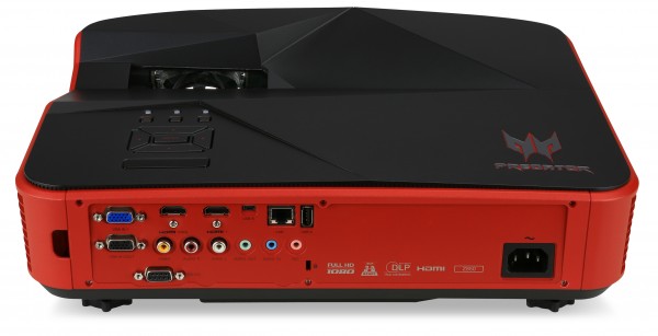 Acer Predator Z850: сверхширокоформатный лазерный проектор для геймеров