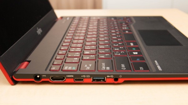 Fujitsu Lifebook UH75/B1 — легчайший ноутбук с 13,3-дюймовым экраном