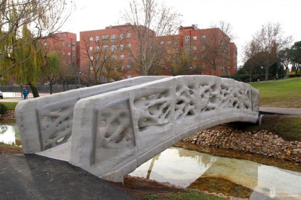 В Испании на 3D-принтере напечатали мост
