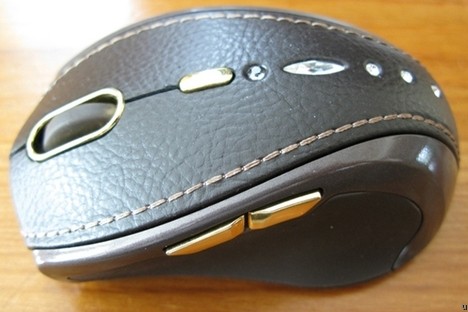 Антикризисная мышь GM-M7800S Gigabyte Swarovski Wireless Laser Mouse