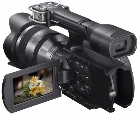 Любительская видеокамера Sony со сменными объективами