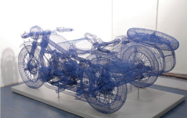 Проволочная модель мотоцикла. В реальности!