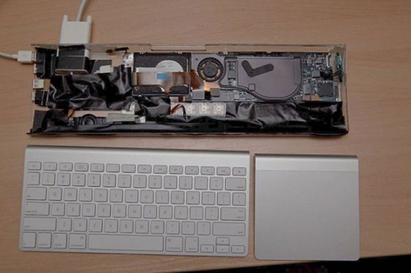Самодельный компьютер-клавиатура Apple