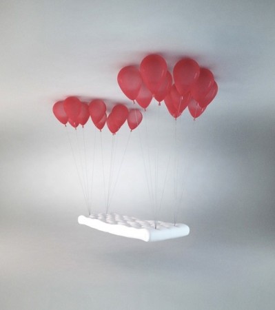Кровать на «воздушных шариках»