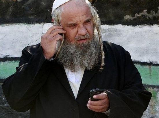 Израильская компания запускает «безгрешный» кошерный смартфон