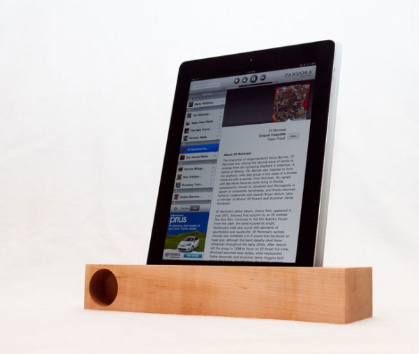 Экологичные деревянные динамики для iPhone