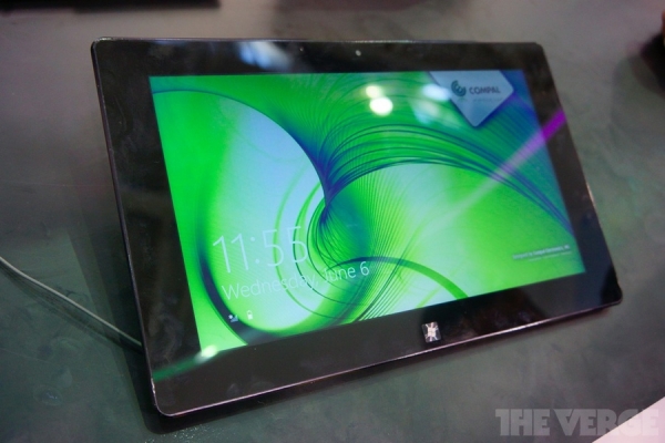 AMD показывает 11,6’’ гибридный лэптоп-планшет Compal с ОС Windows 8