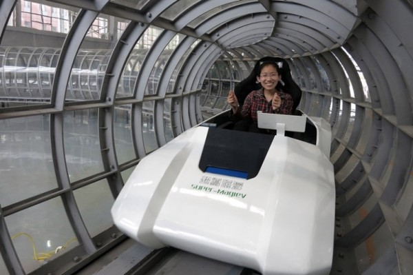 Китайские ученые работают над супер-поездом, достигающим скоростей порядка 2 900 км/ч
