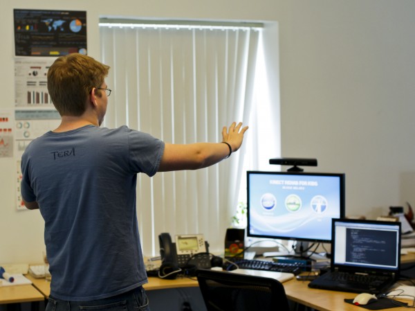 Релиз сенсора Kinect для Windows состоится 15 июля