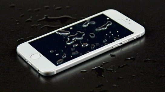 Специалисты рассказали, что делать, если iPhone попал в воду
