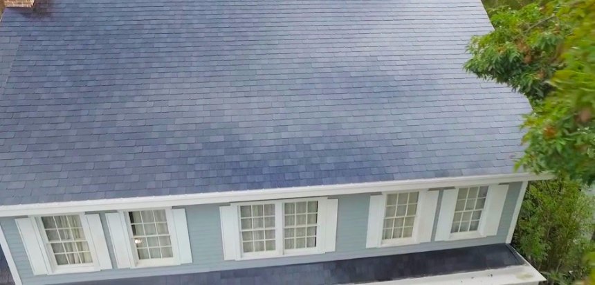 Первые солнечные крыши от Tesla уже установлены