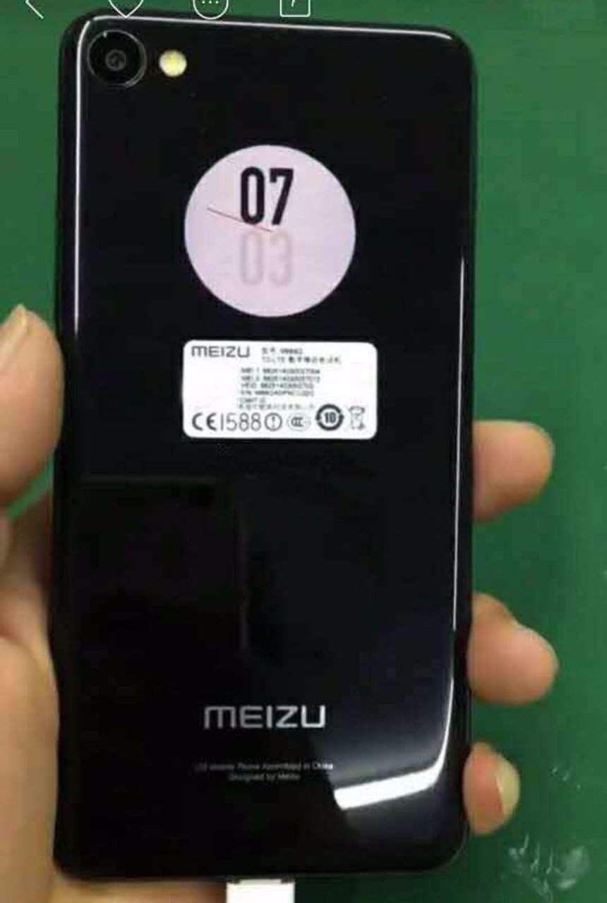Meizu X2 с круглым дисплеем «засветился» на фото