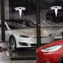 Компания Тесла не успевает выпускать  Model 3