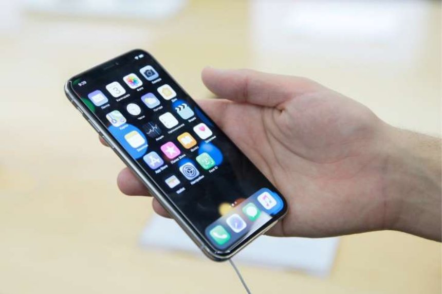 Владельцы iPhone X сообщают о проблемах с ответом на телефонные звонки