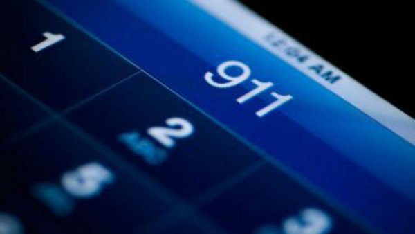iPhone передаст координаты службе спасения звонившего на 911