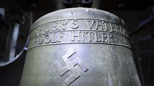 Конспирологи: Нацисты путешествовали во времени при помощи «Колокола»