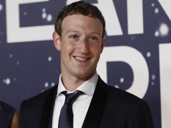 Facebook потратила за год 10 миллионов долларов на передвижения Марка Цукерберга