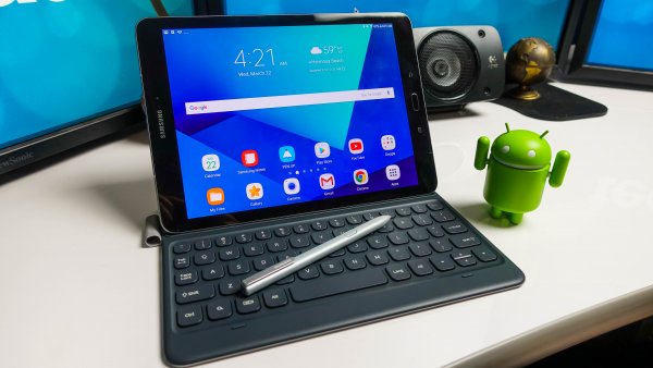 Samsung Galaxy Tab S4 будет круче iPad и сможет заменить ноутбук