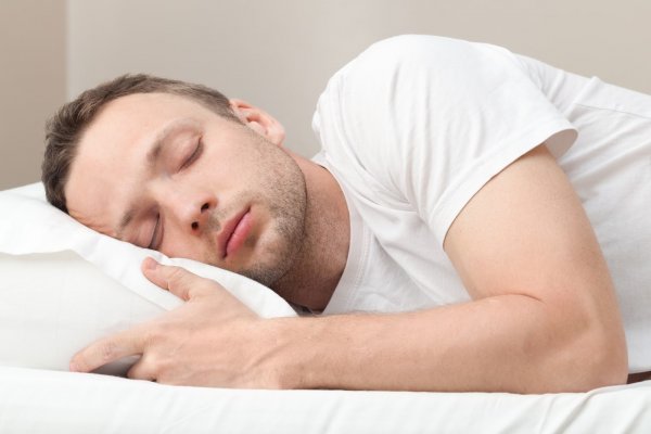 Недостаток сна у мужчин удваивает риск сердечно-сосудистых заболеваний - учёные