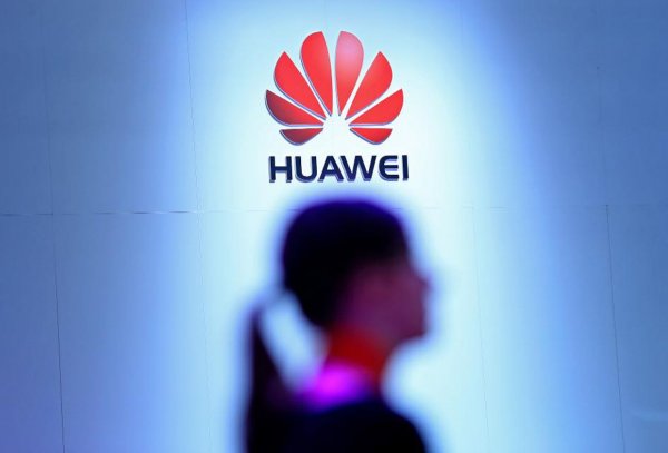 Huawei «опустили» Apple на третье место по продажам смартфонов