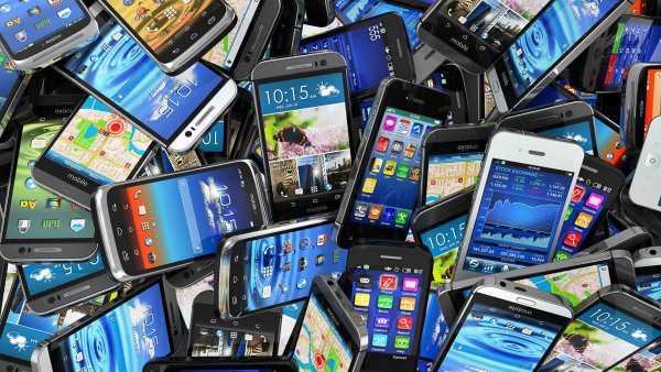 Для спасения Земли ученые посоветовали реже покупать новые смартфоны