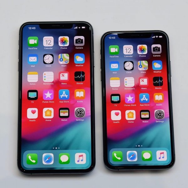 Apple склоняет к покупке новых iPhone ухудшением батарей старых