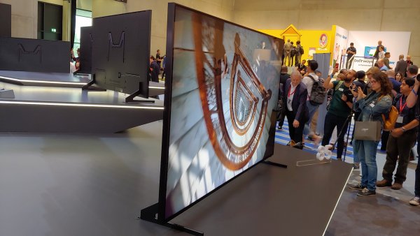 8K-телевизор Samsung с 85-дюймовым экраном обойдётся в 15 000 долларов