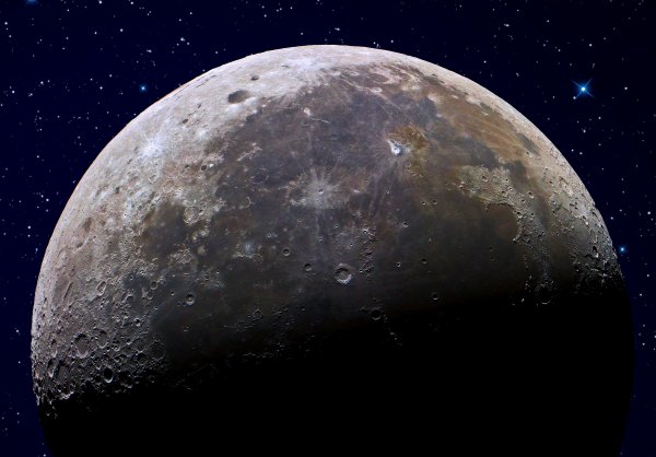 Ученые рассматривают возможность строительства на Луне телескопов