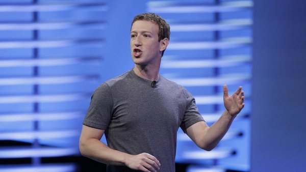 Цукерберг запретил менеджерам Facebook пользоваться техникой Apple