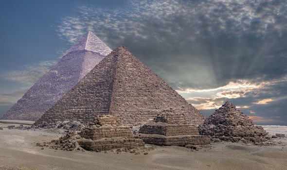 Ученые: Древние египтяне использовали электричество для создания пирамид