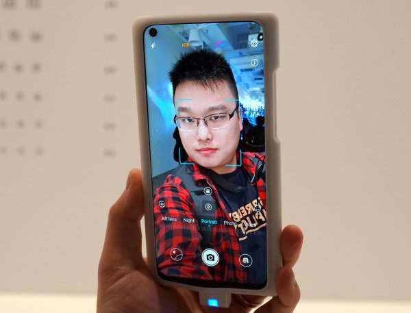Представители Huawei анонсировали смартфон Honor View 20