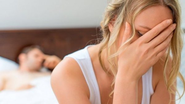 Мы перестали заниматься сексом: Постельный эксперт рассказала, почему нельзя спать голыми