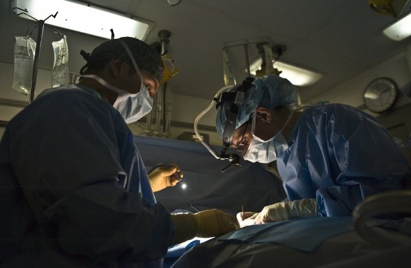 Электрический ток заменит нож пластическим хирургам