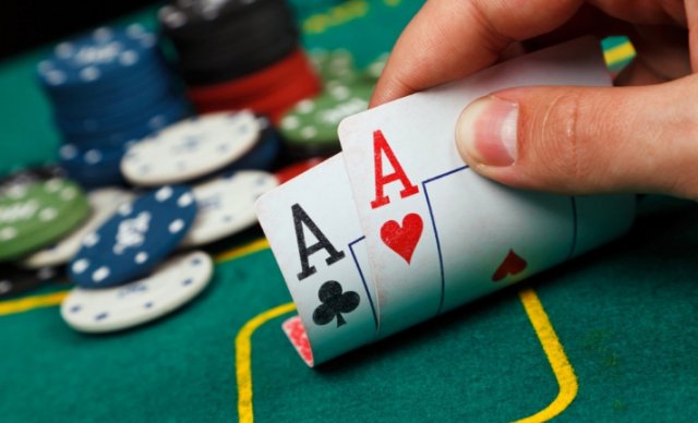 Где скачать онлайн покер бесплатно и какого вида?