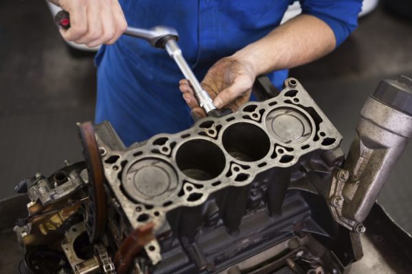 Качественный ремонт двигателей, узлов и агрегатов автомобилей и спецтехники