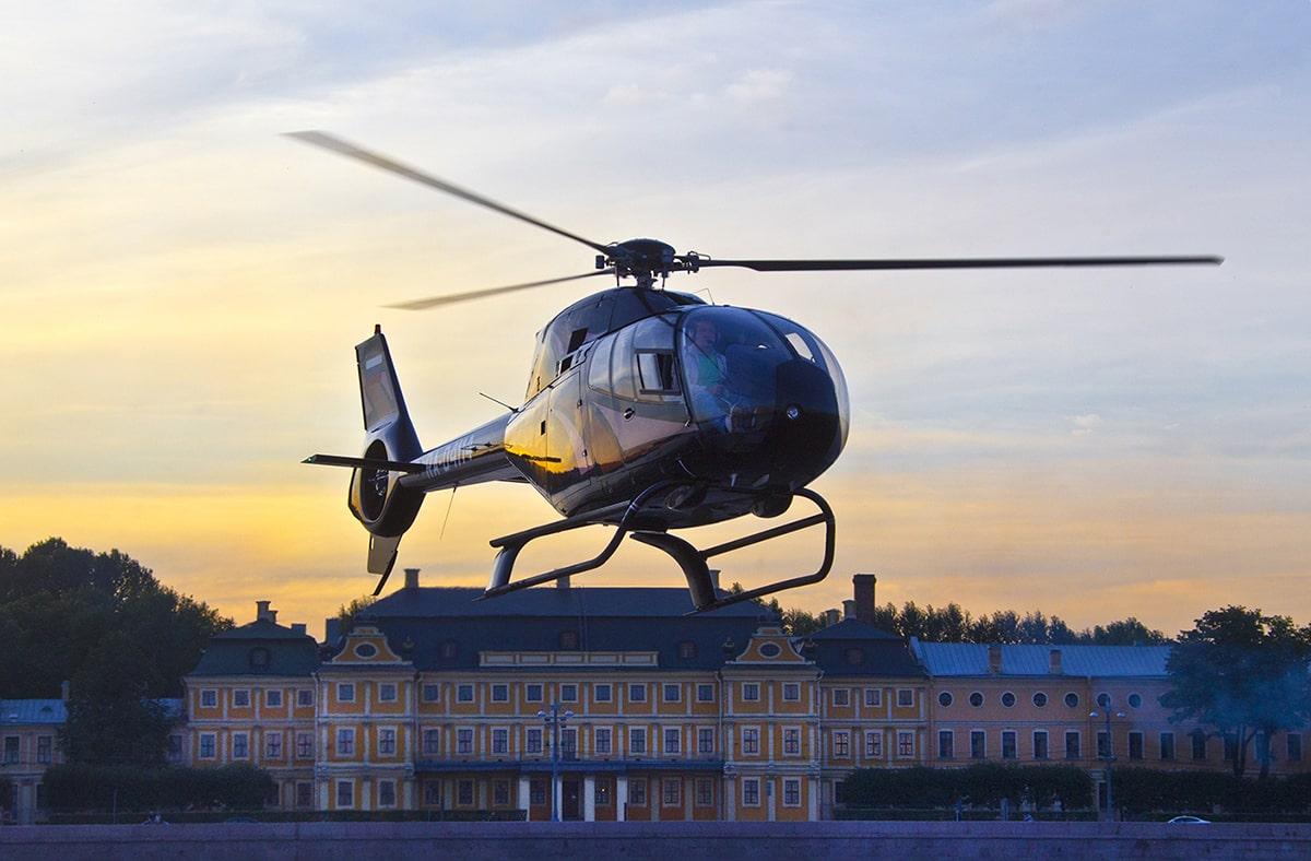 Санкт-Петербург с высоты: Волшебная Экскурсия на Вертолете, Открывающая Город Невы с Новой Стороны