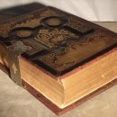 Бумажное наследие: как старинные книги помогают понять историю